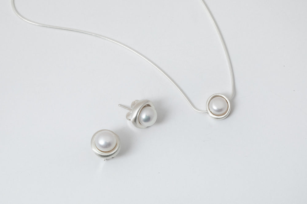 
            
                Load image into Gallery viewer, Pearl Orbit Necklace &amp;amp; Earring  - Philippa Roberts
            
        